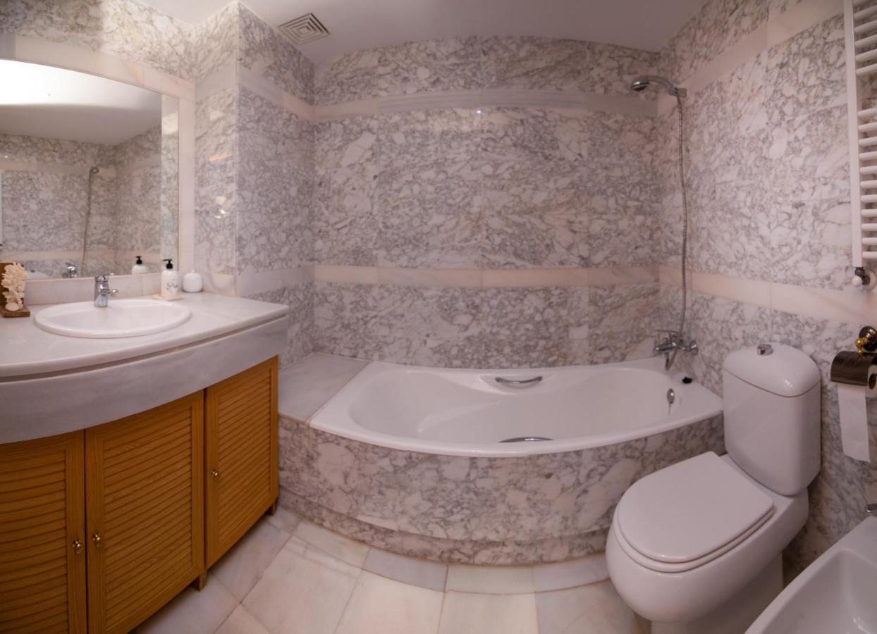 Apartamento Puerto Banus Marbella Bagian luar foto