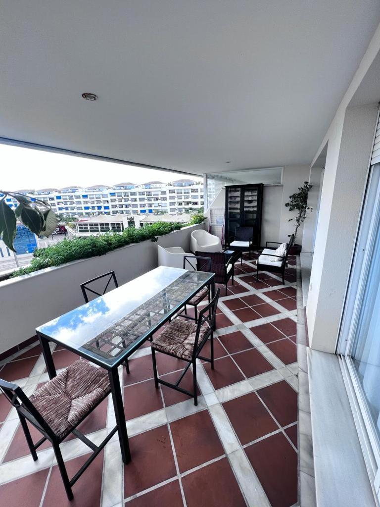 Apartamento Puerto Banus Marbella Bagian luar foto